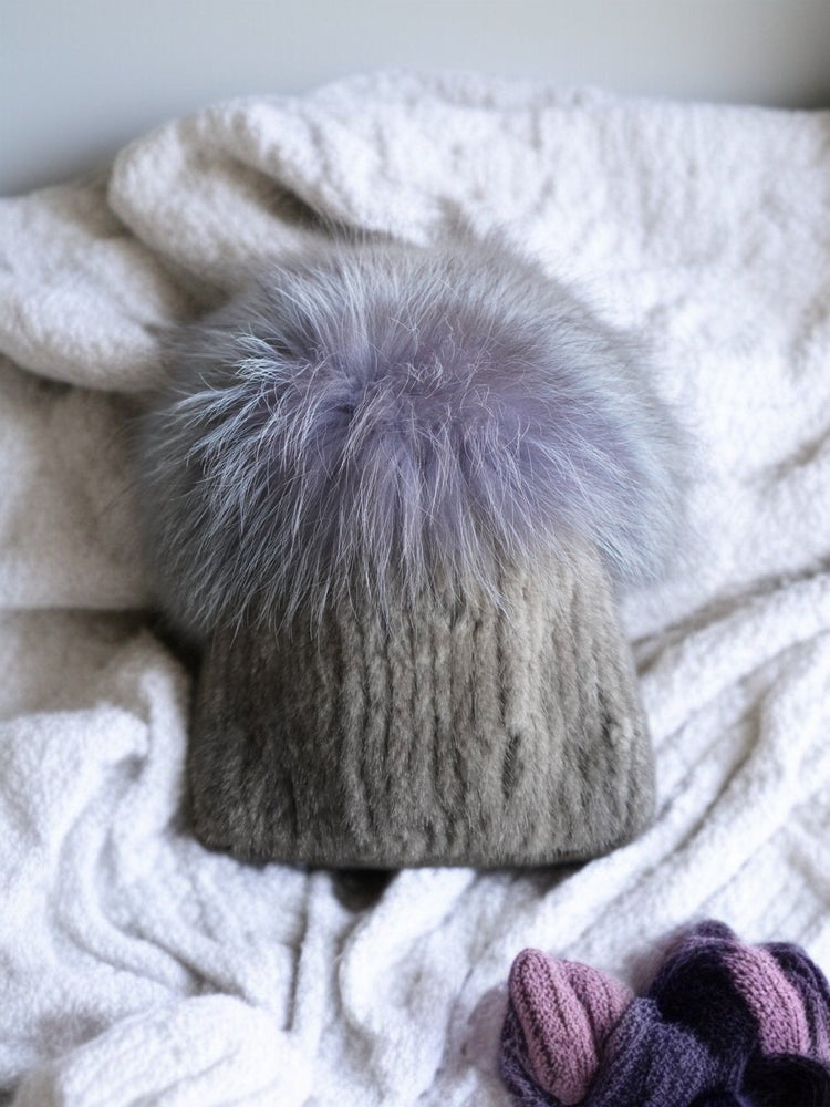 Czapka z pomponem, Czapki z pomponem/z futrem lisa,jenota