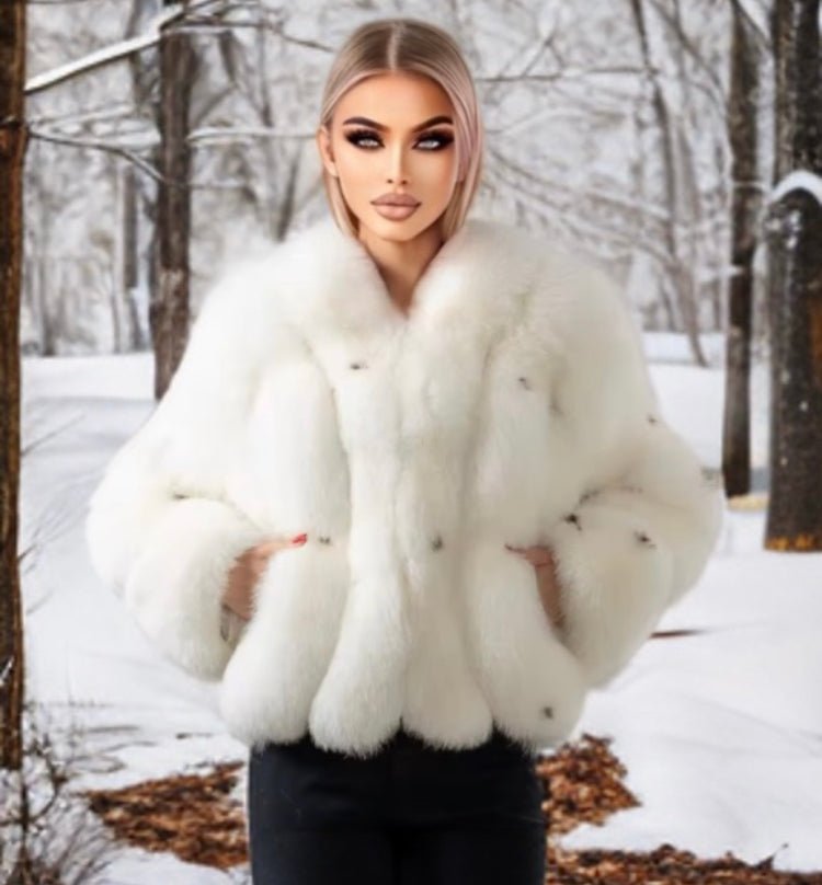 Futro białe z lisa damskie krótkie 57 cm - LEU