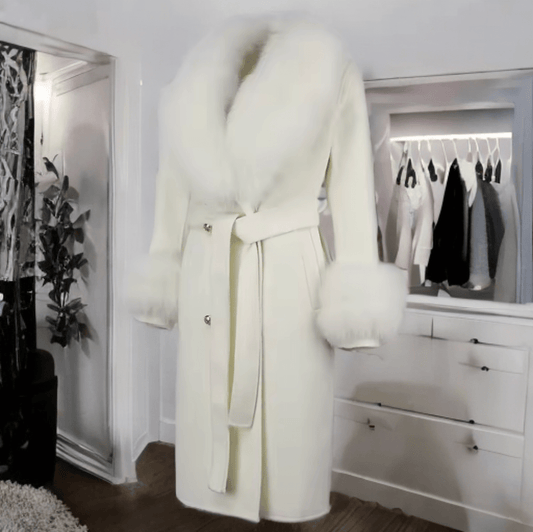 Płaszcz z lisem damski wełniany biały CAMILLA - LEU