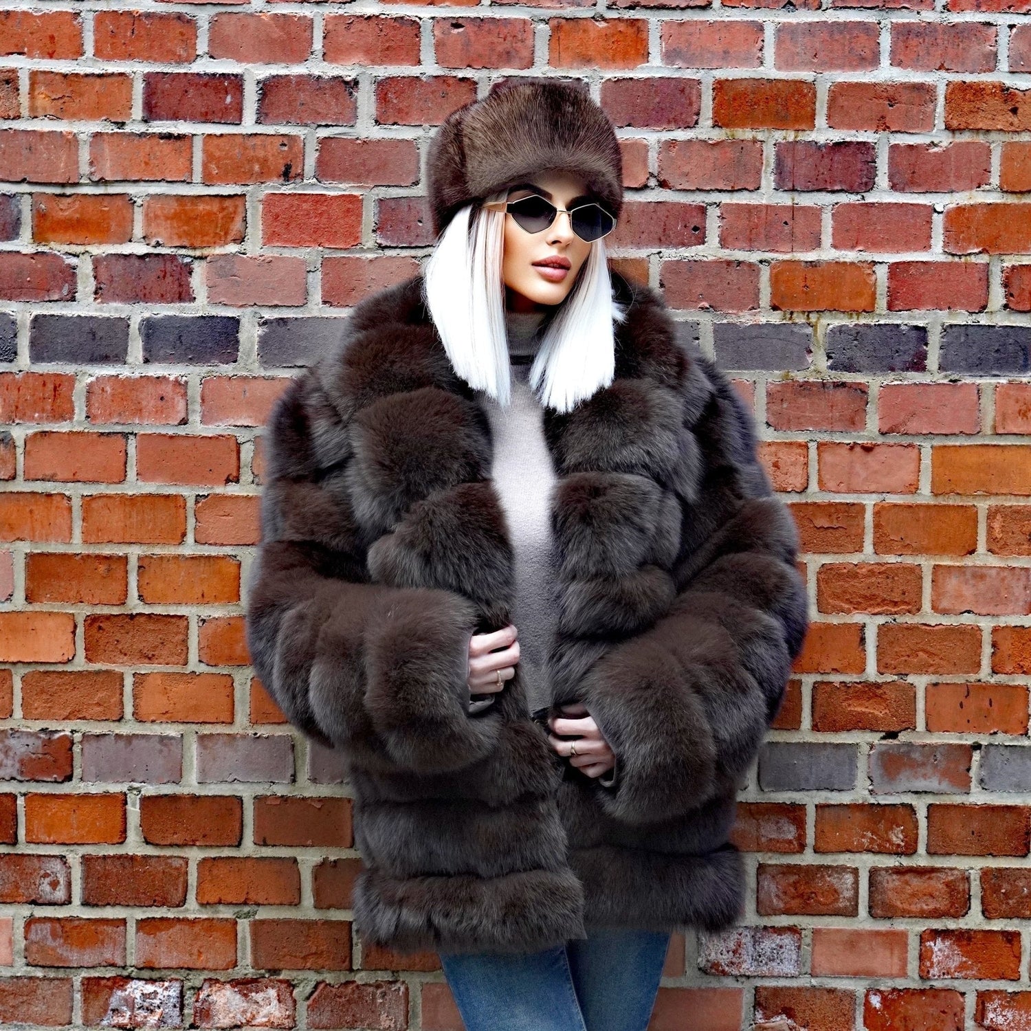 Futra z lisa,Futra z jenota/Naturalne Pasaż Zielińskiego LEU str. 10