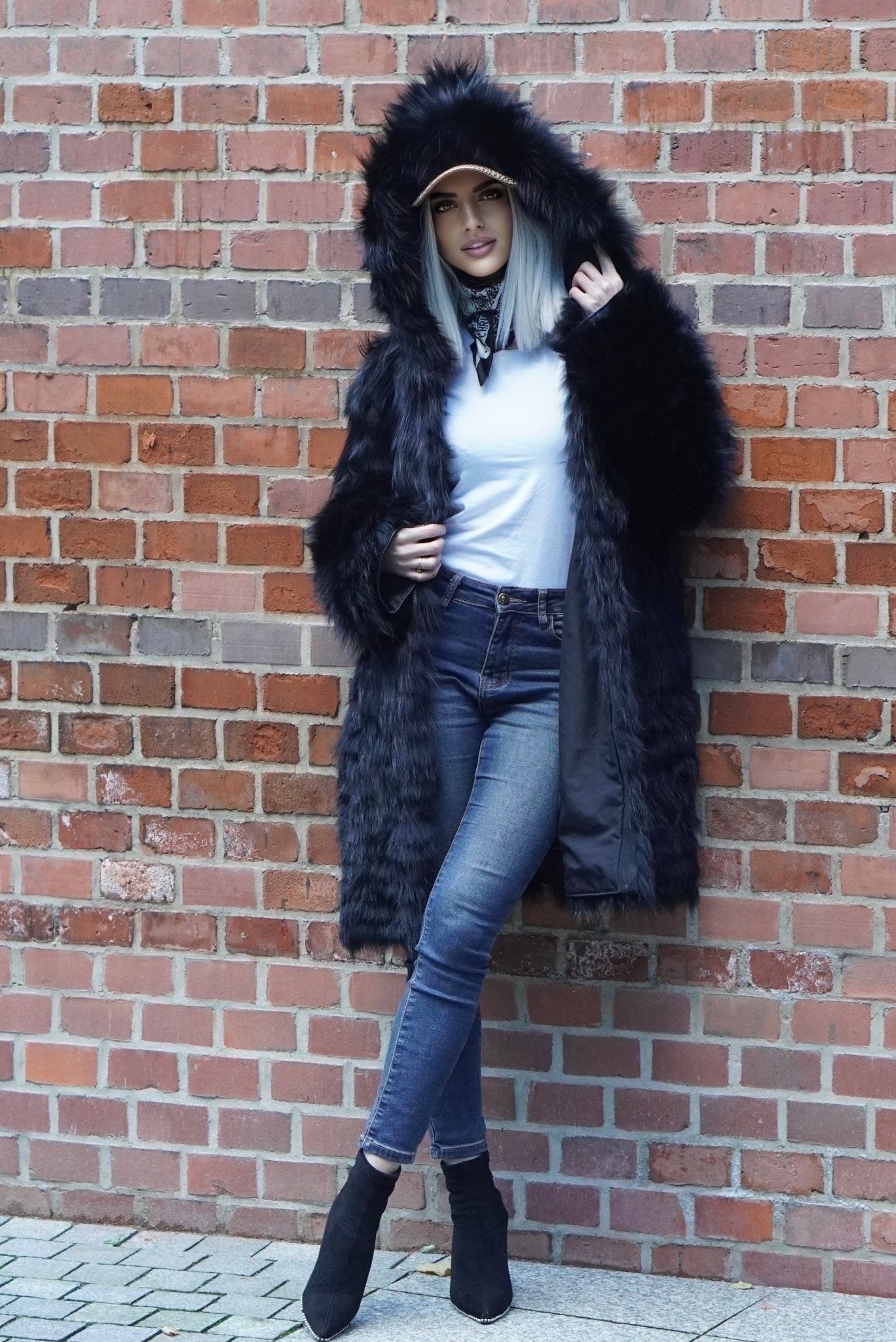 Futro z jenota,Futra z jenota/Naturalne Wrocław od LEU str.21