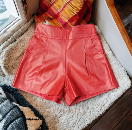 Spodenki skórzane ze skóry naturalnej czerwone, S-1 - LEU