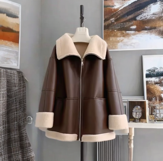 Kożuch naturalny damski oversize brązowy,LAURA-LEU. Kożuch zimowy damski z futra naturalnego.