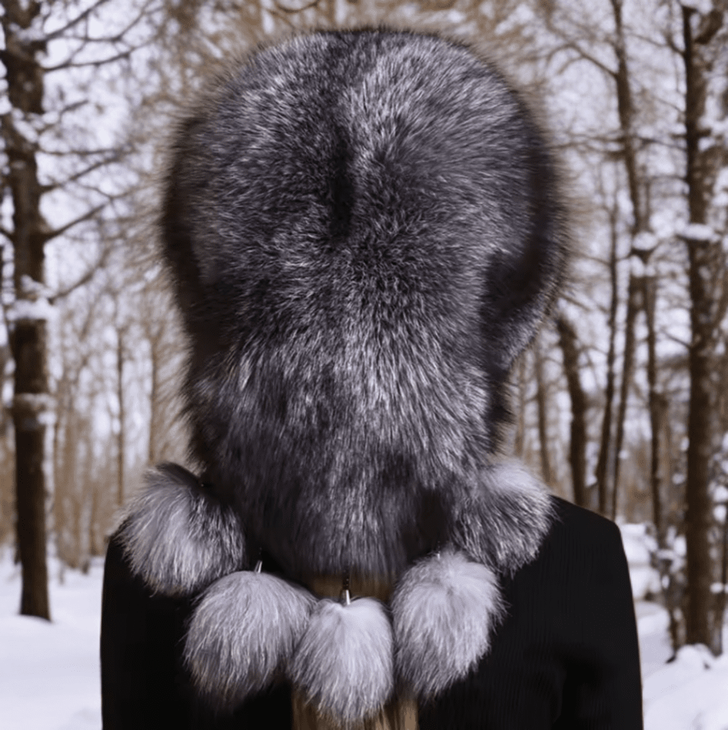 Czapka toczek futrzany z futra lisa srebrnego hodowlanego - LEU