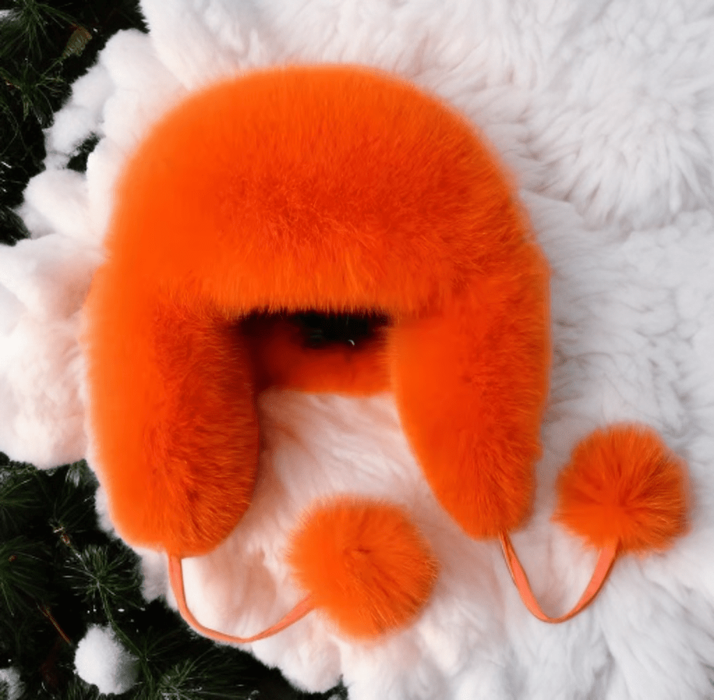 Czapka z futra uszatka z lisa damska,pomarańczowa LIS-1-LEU. Czapka z futra naturalnego damska.