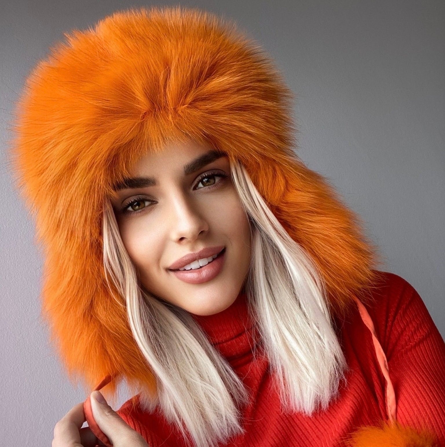 Czapka z futra uszatka z lisa damska,pomarańczowa LIS - 1 - LEU