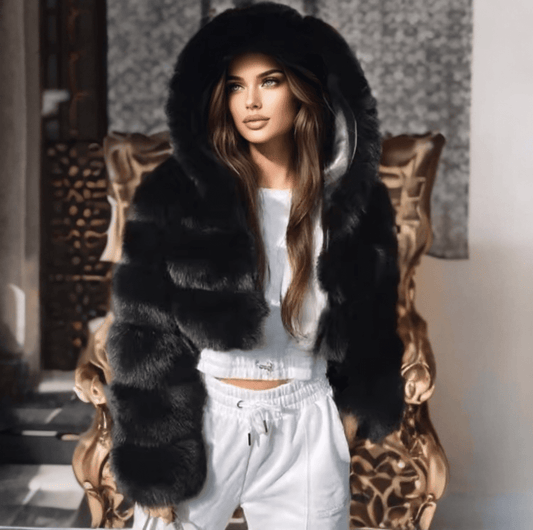 Kurtka z futra lisa naturalnego z kapturem czarna,BELLA od LEU. Futro damskie naturalne, futrzana kurtka z naturalnego futra.