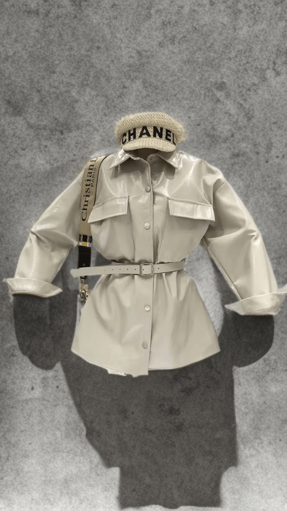 Sukienka skórzana damska beżowa,SANDRA od LEU wykonana z ekologicznej skóry  dostępna w różnych kolorach.